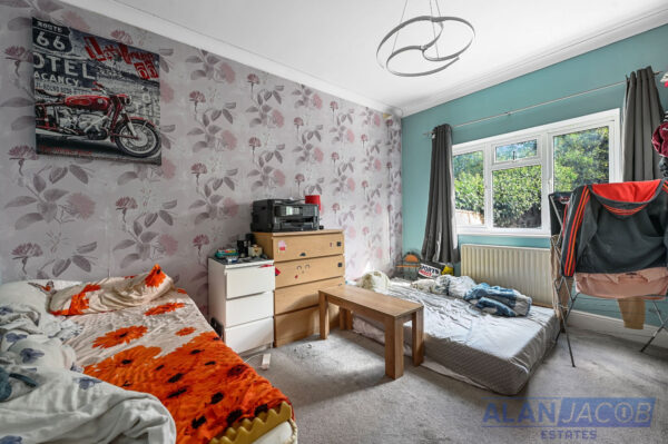 Westrow Gardens, Ilford