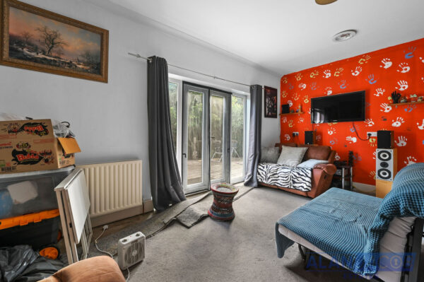 Westrow Gardens, Ilford