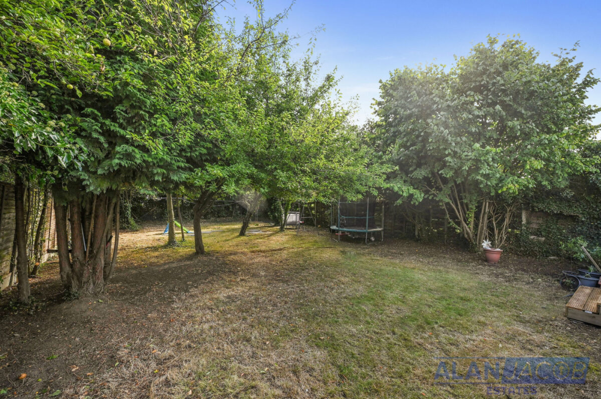 Westrow Gardens, Ilford