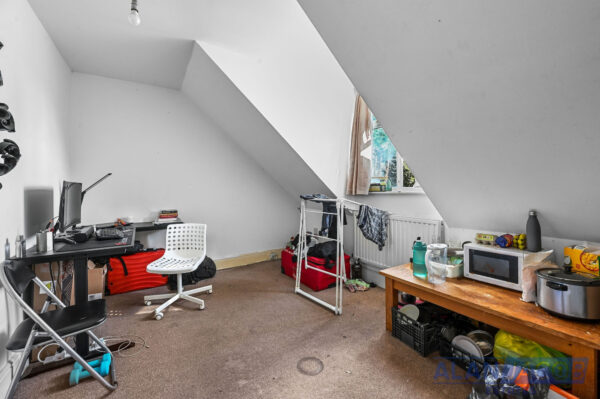 Westrow Gardens, Ilford