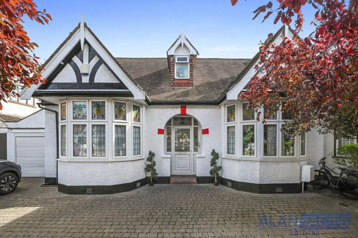 Westrow Gardens, Ilford