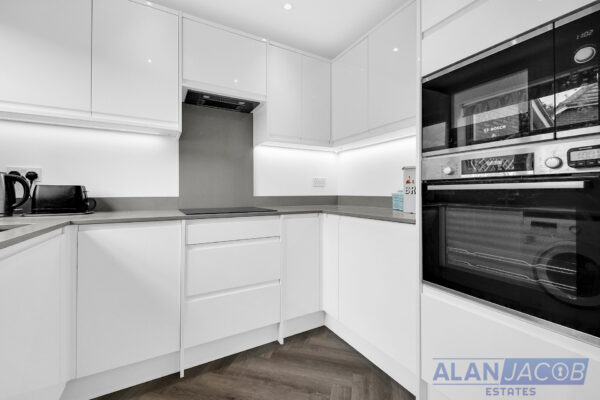 Kershaw Close, Hornchurch
