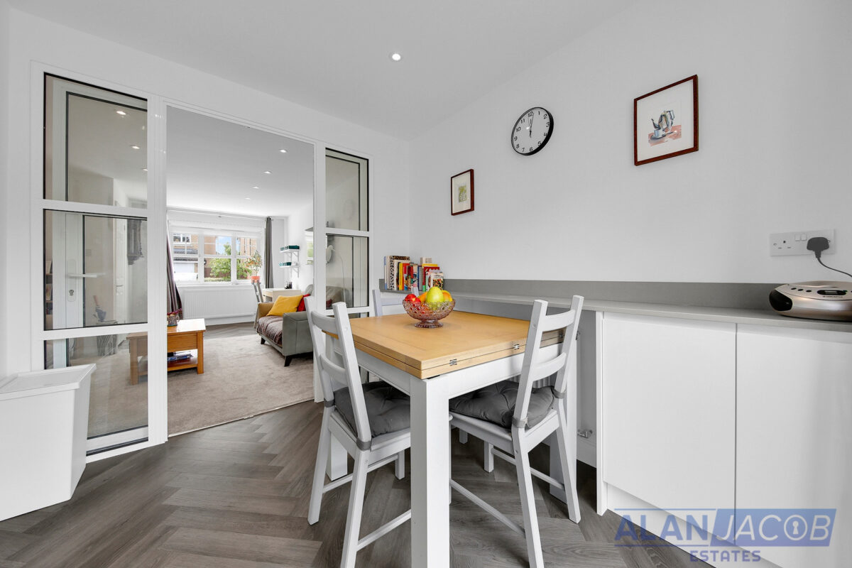 Kershaw Close, Hornchurch