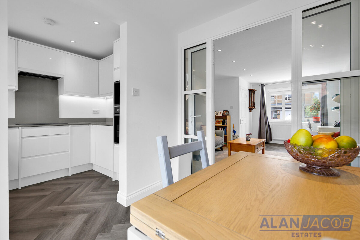 Kershaw Close, Hornchurch