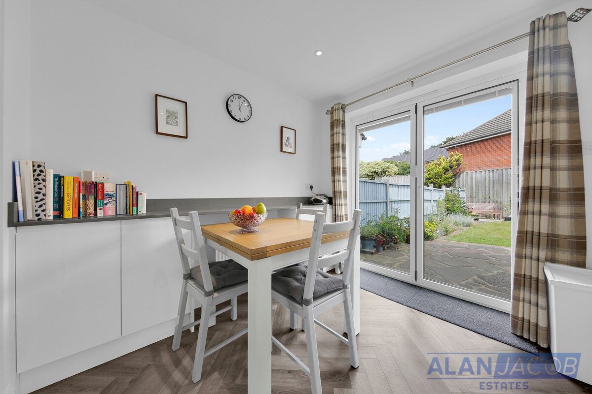 Kershaw Close, Hornchurch