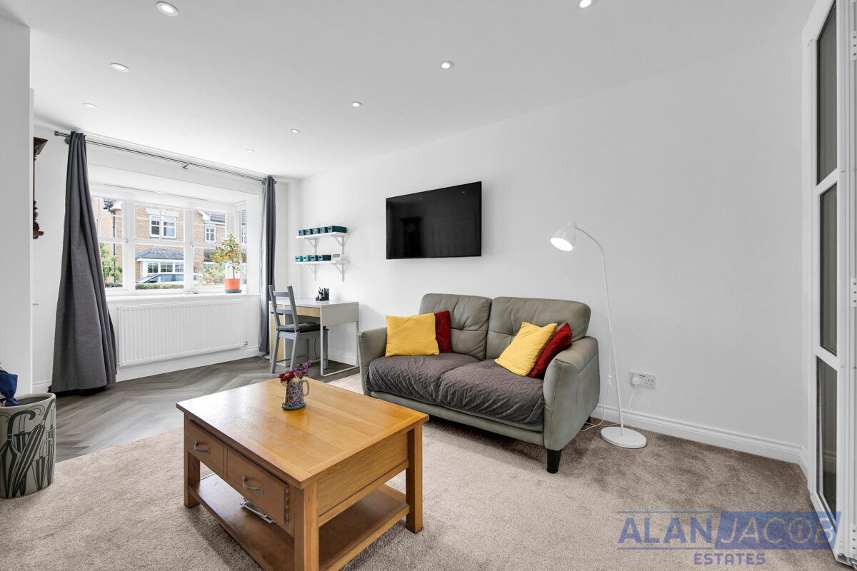 Kershaw Close, Hornchurch
