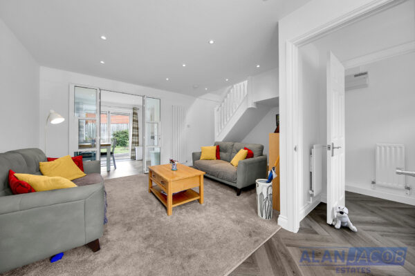Kershaw Close, Hornchurch