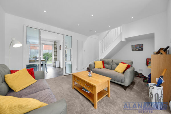 Kershaw Close, Hornchurch