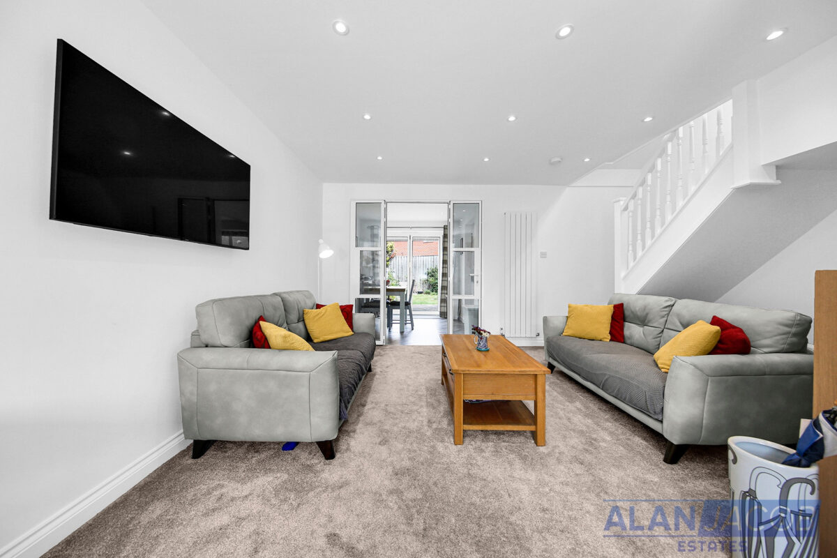 Kershaw Close, Hornchurch
