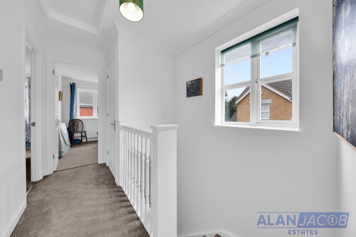 Kershaw Close, Hornchurch