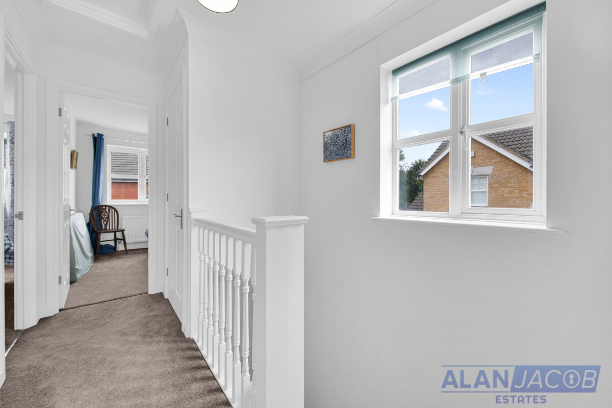 Kershaw Close, Hornchurch