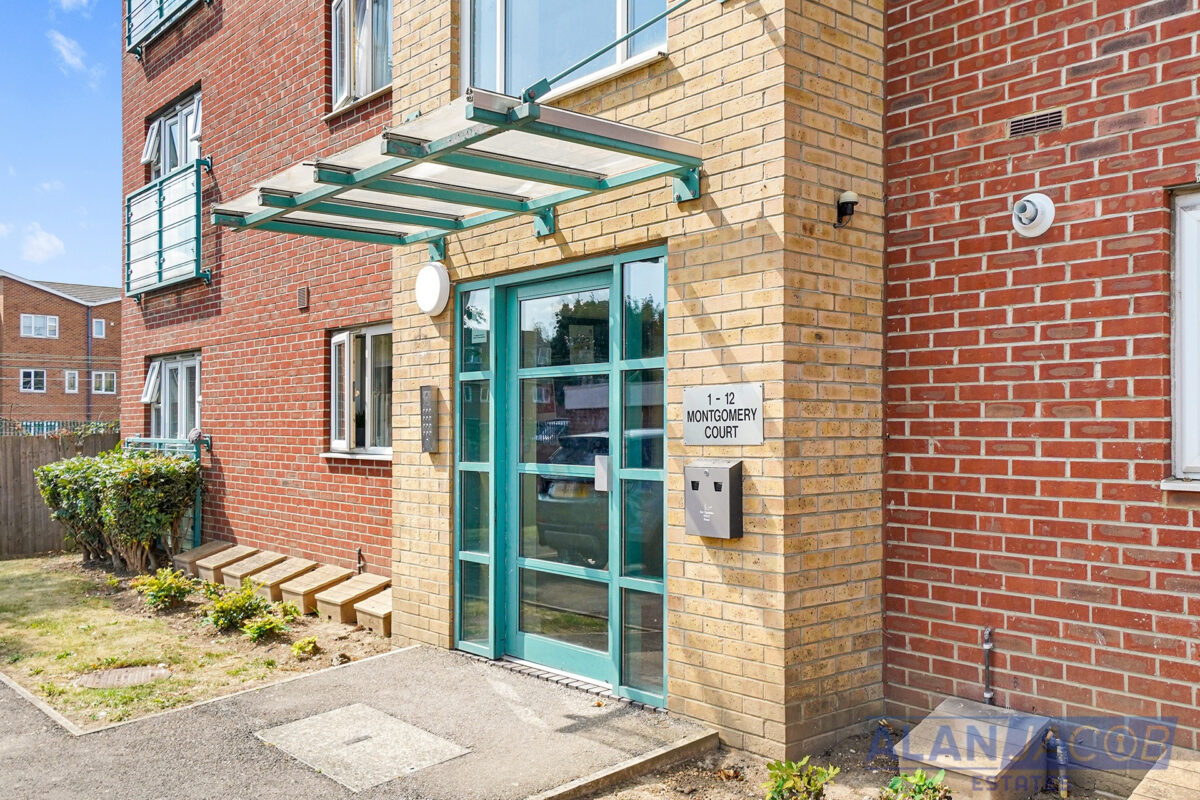 3, Montgomery Court
