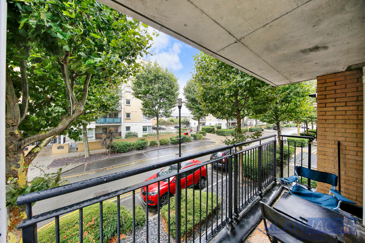 Sail Court, 15 Newport Avenue