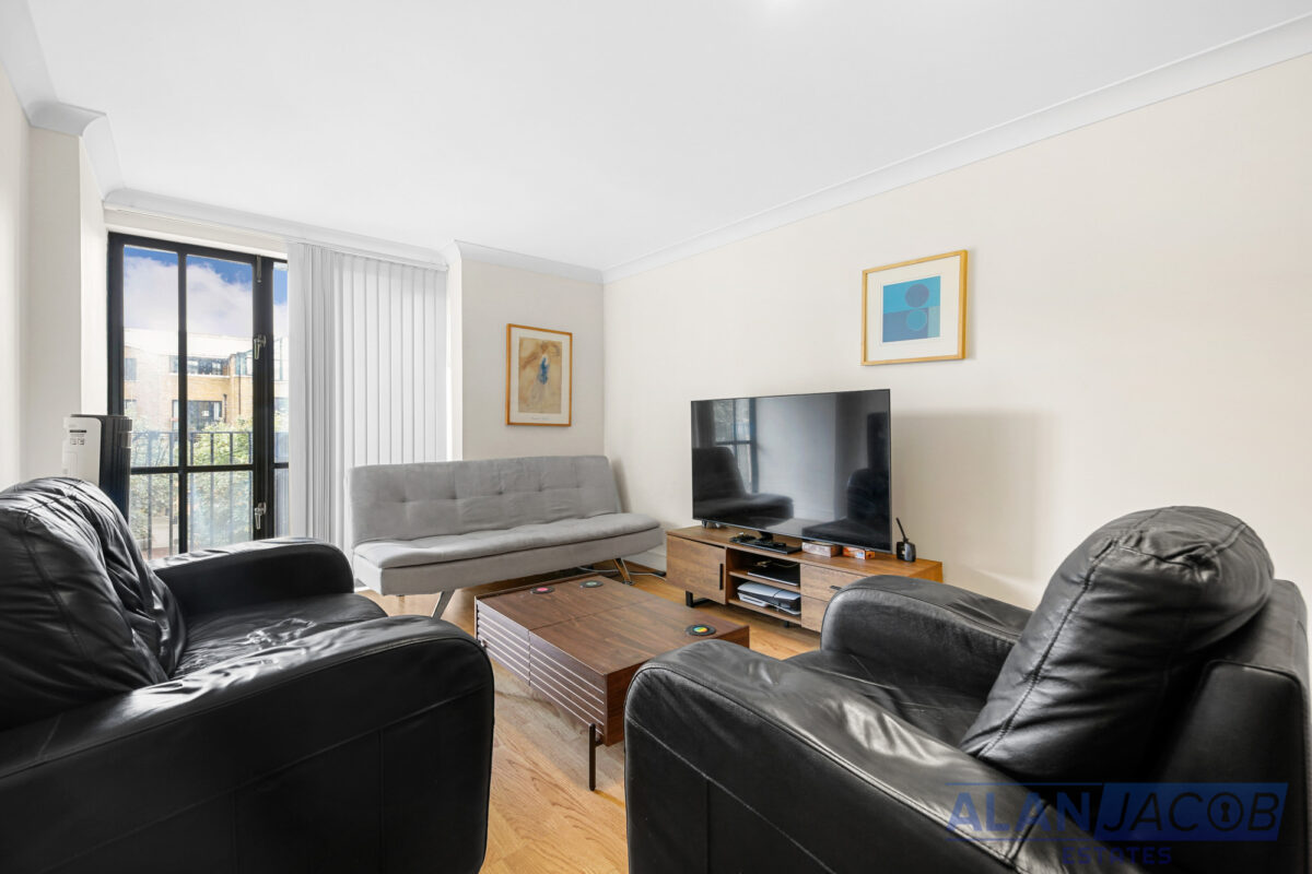 Taffrail House, Burrells Wharf Square