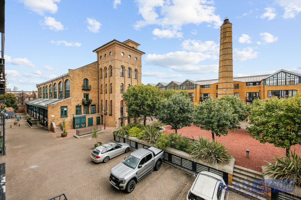 Taffrail House, Burrells Wharf Square