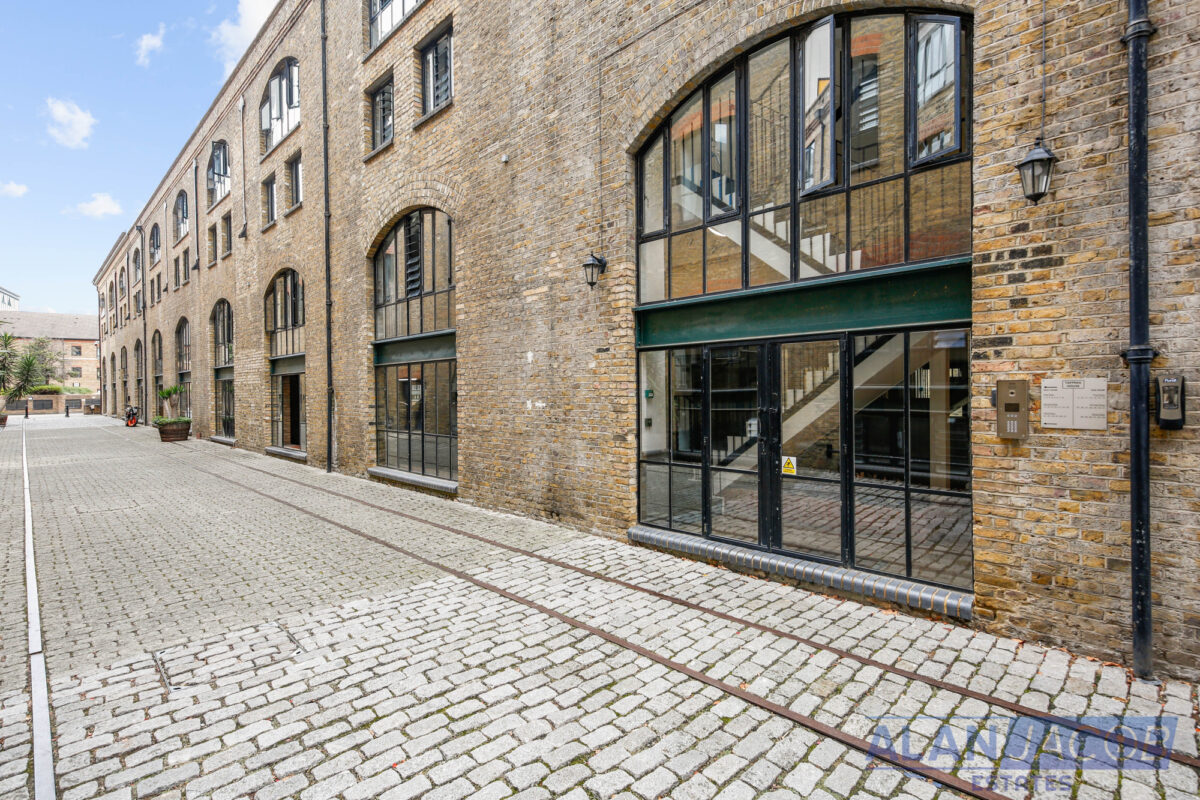 Taffrail House, Burrells Wharf Square