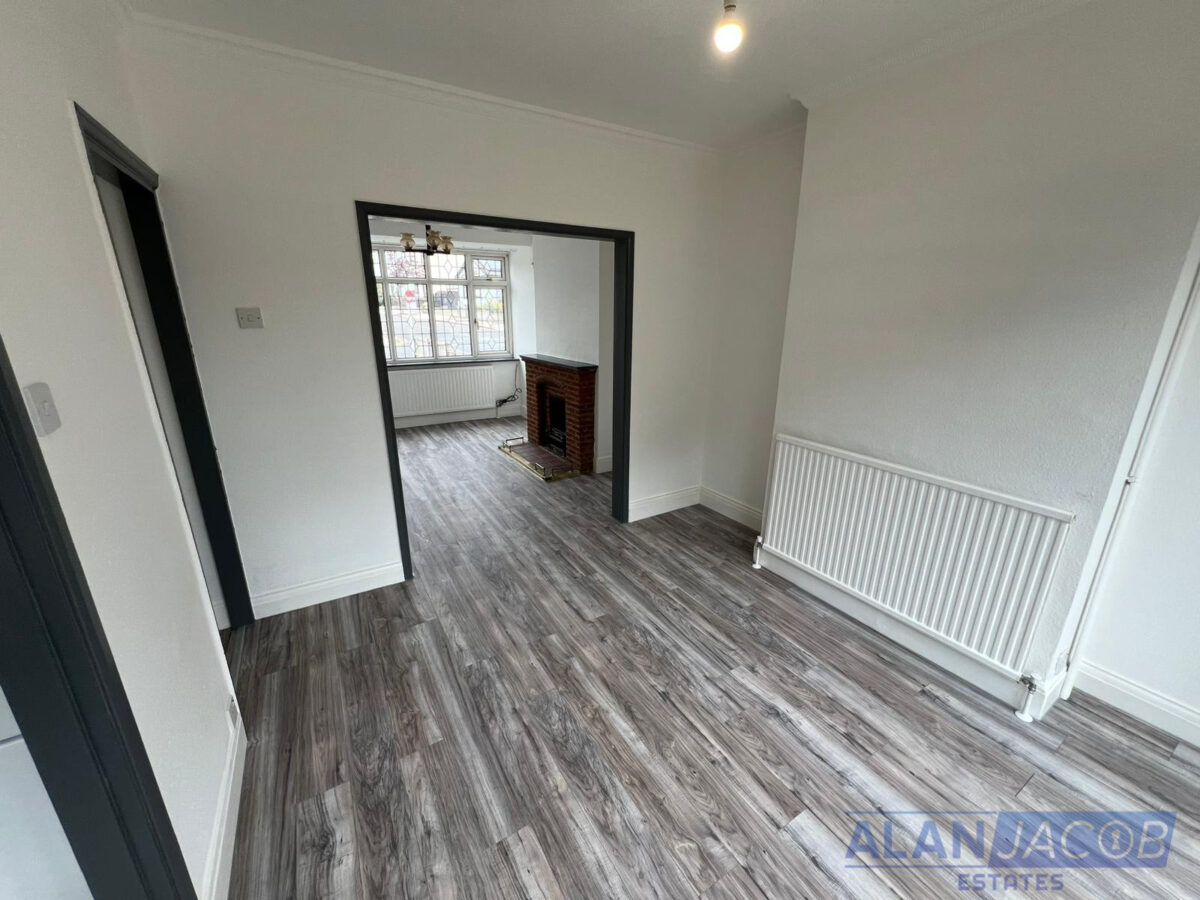 Dorrington Gardens, Hornchurch