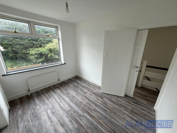 Dorrington Gardens, Hornchurch