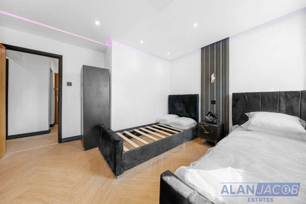 Denning Point, 33 Commercial Street