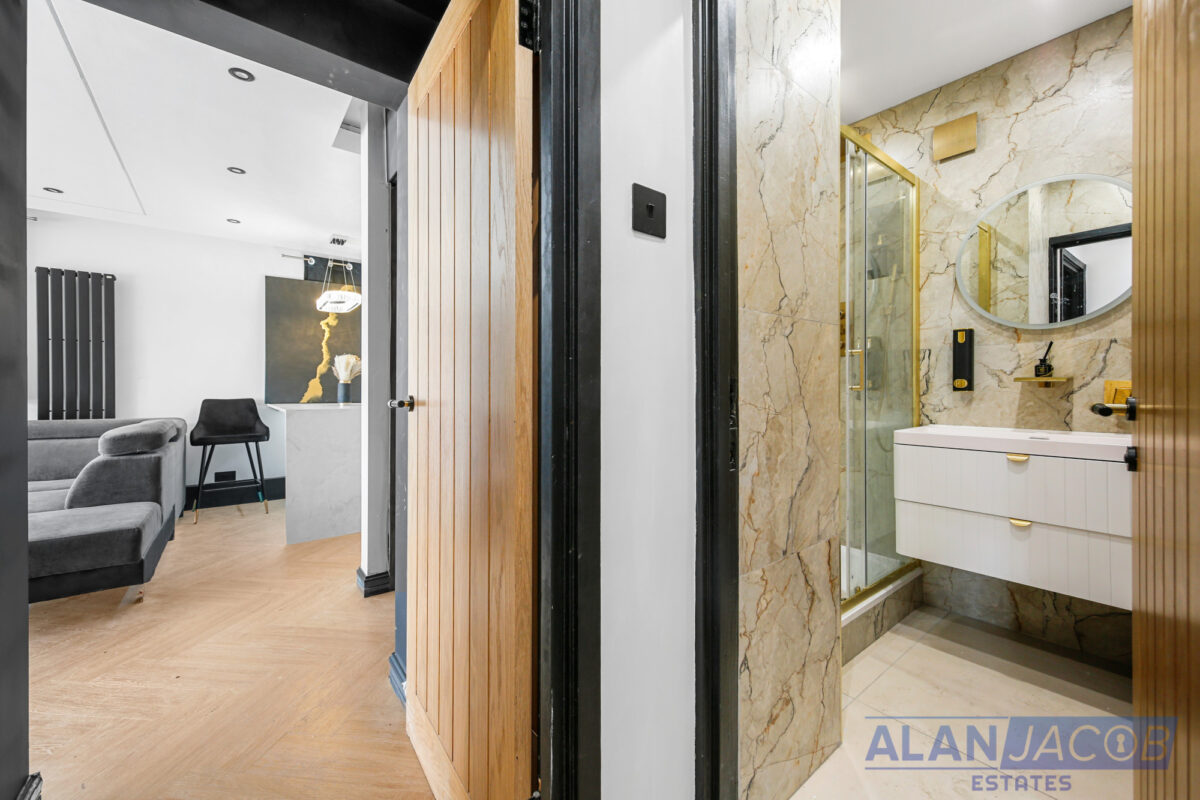 Denning Point, 33 Commercial Street