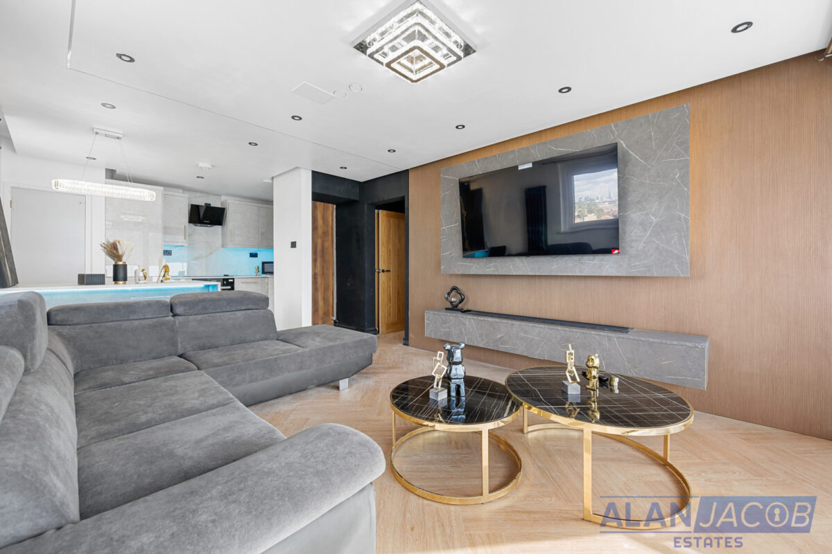 Denning Point, 33 Commercial Street