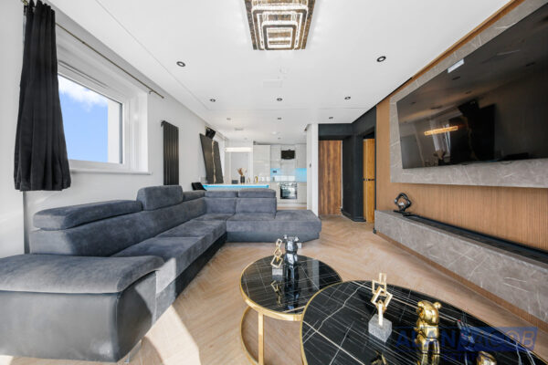 Denning Point, 33 Commercial Street