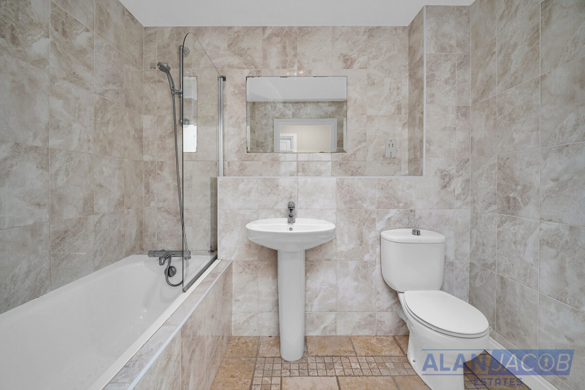 College Court, Romford