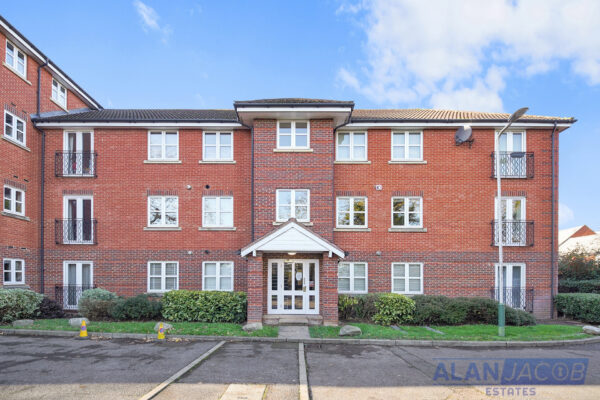 College Court, Romford