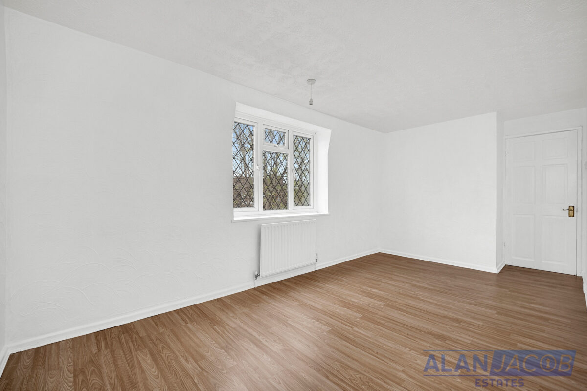 Chigwell View, Romford