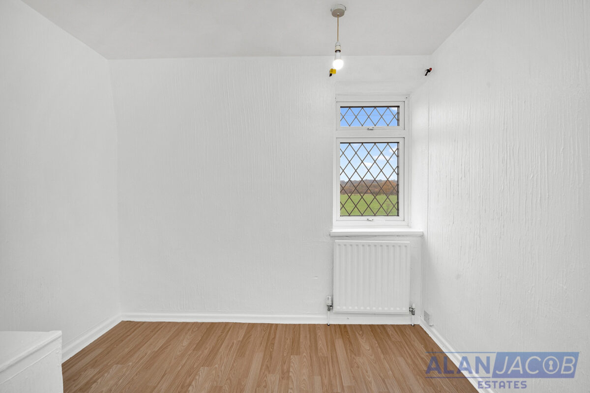 Chigwell View, Romford