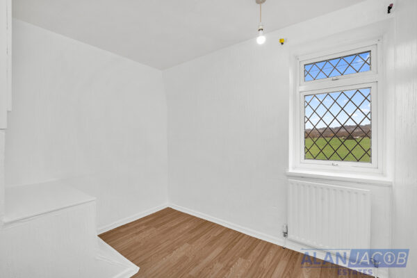 Chigwell View, Romford