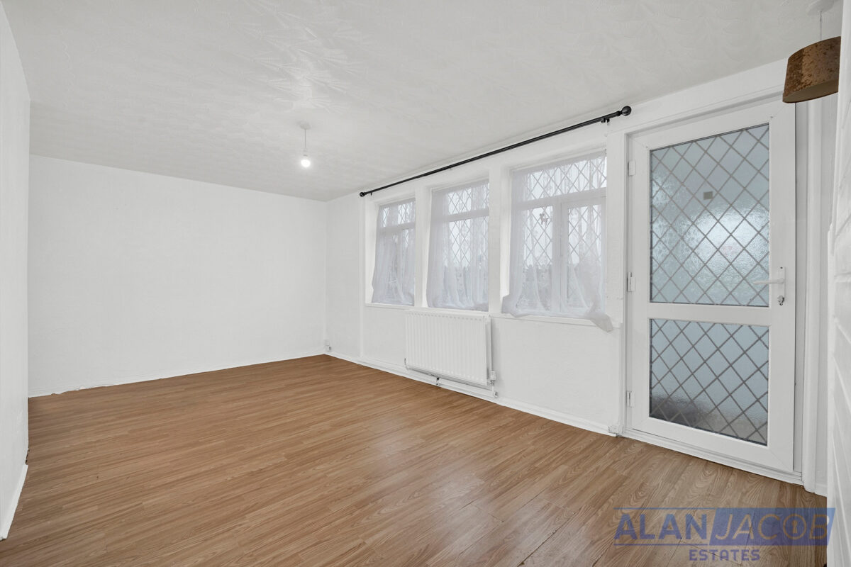 Chigwell View, Romford