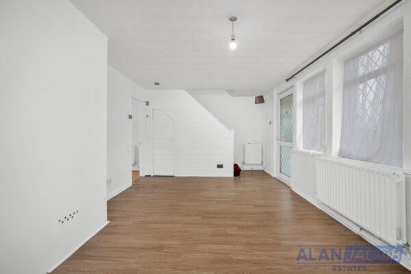 Chigwell View, Romford