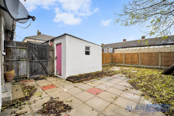 Chigwell View, Romford