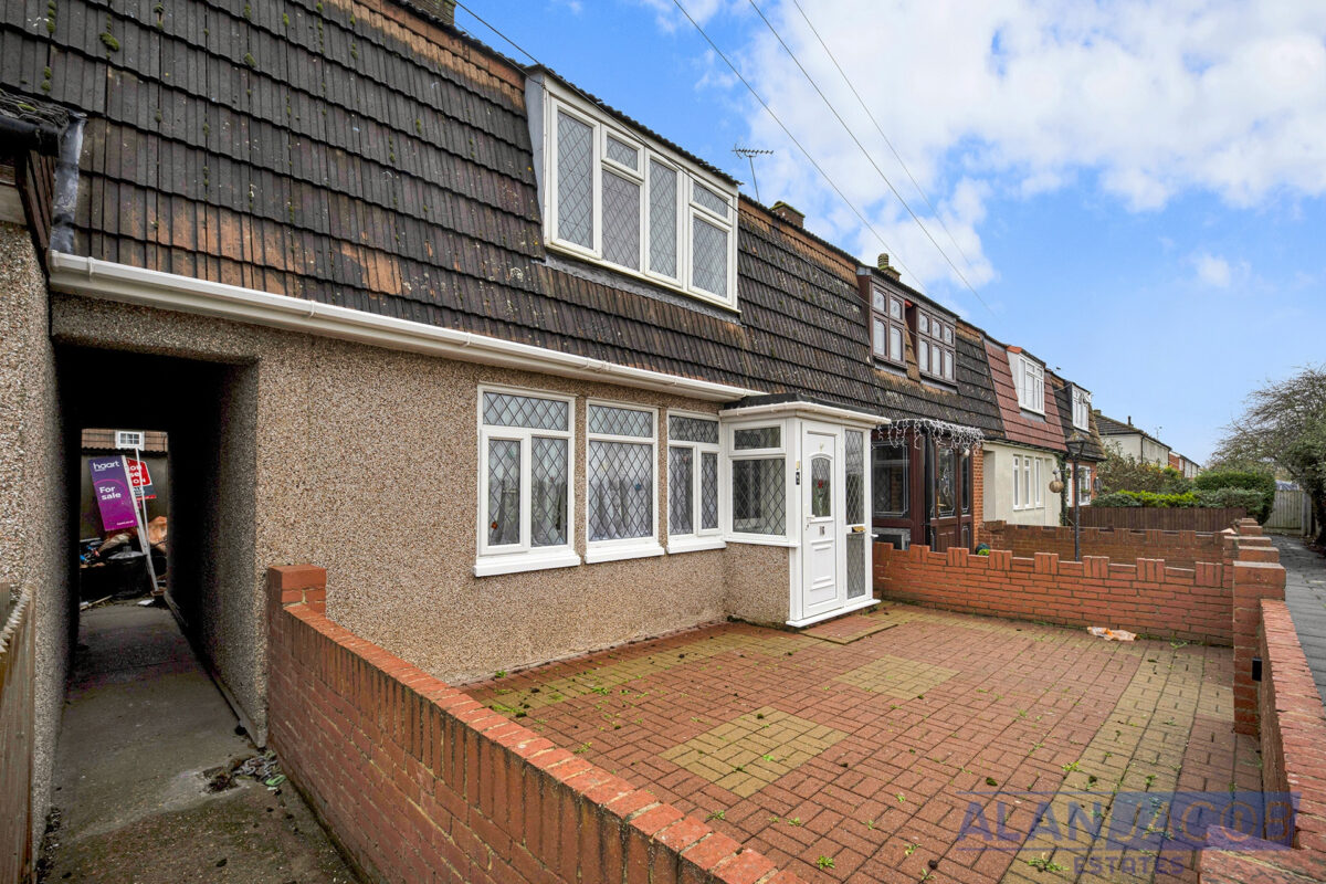 Chigwell View, Romford