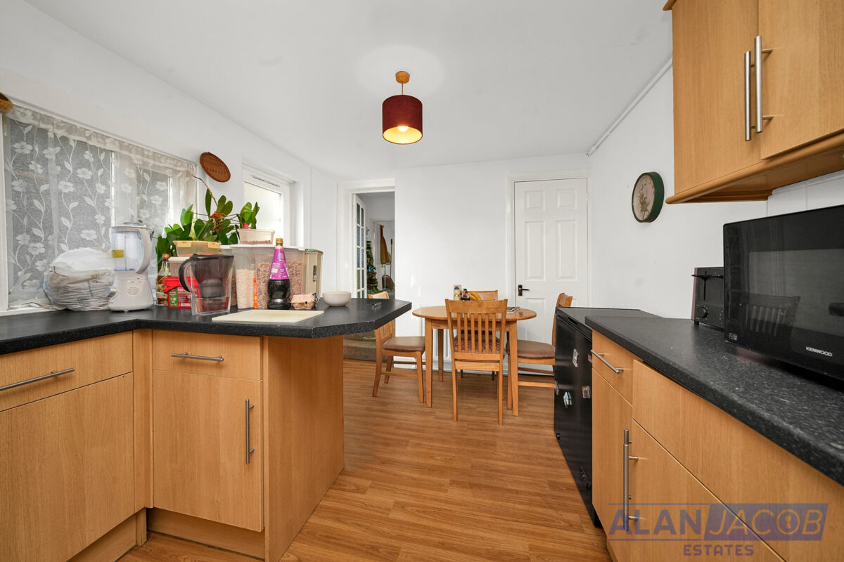 Victoria Road, Romford