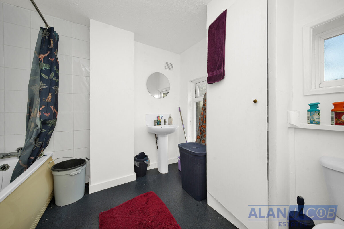 Victoria Road, Romford