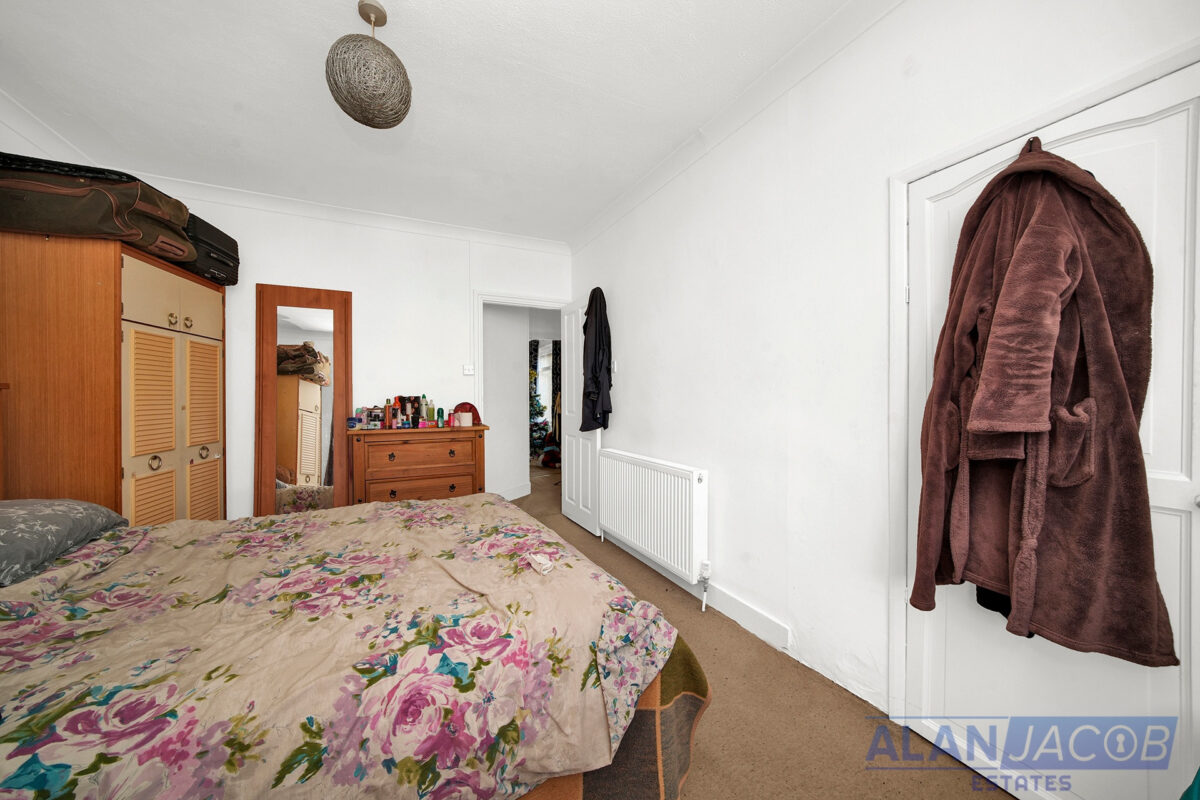 Victoria Road, Romford