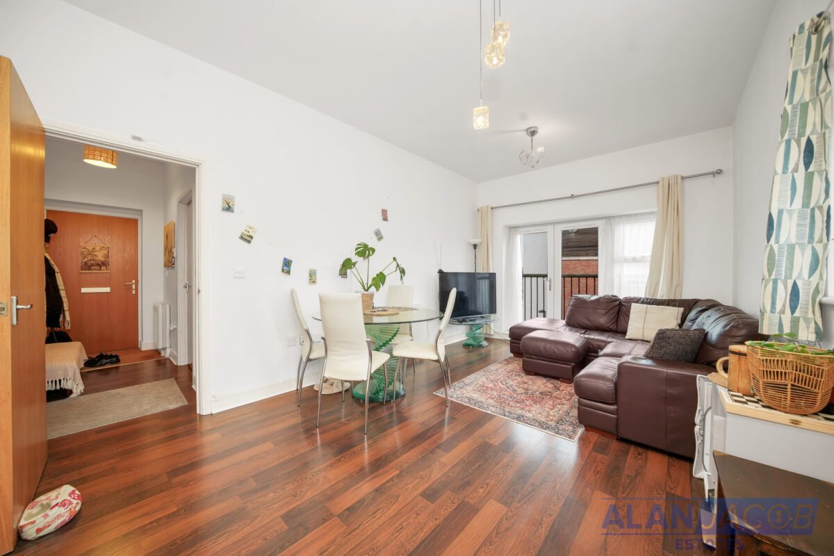 Derwent Court, Riverside Close