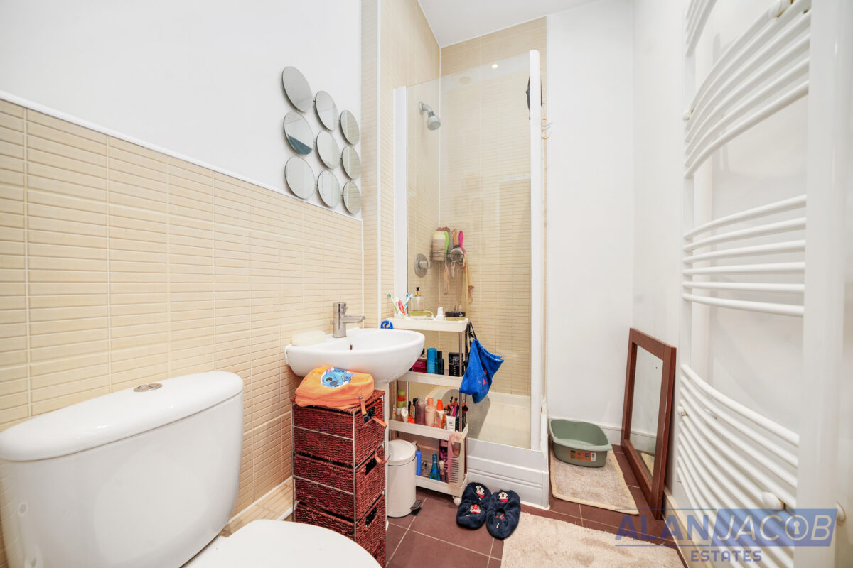 Derwent Court, Riverside Close