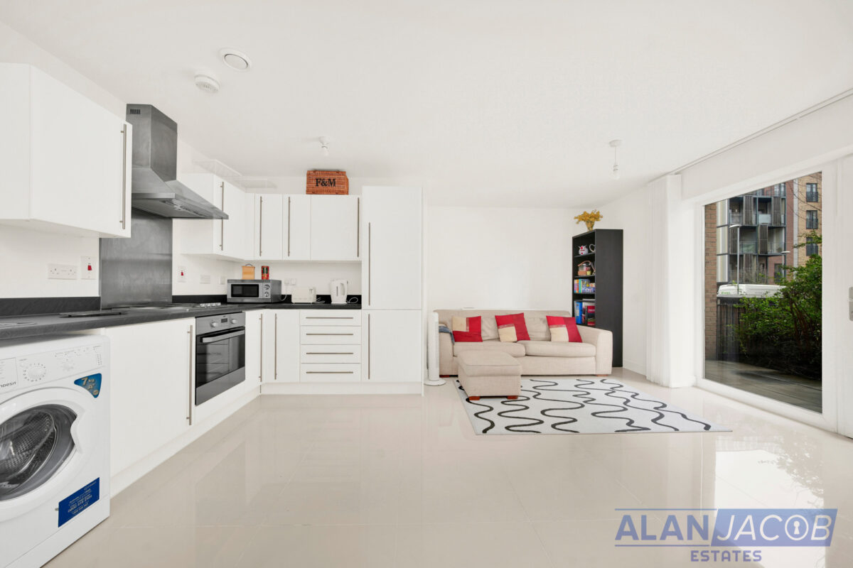 Lux Building, Maxwell Road