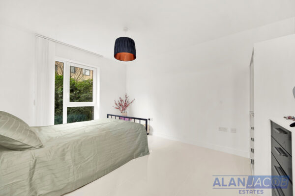 Lux Building, Maxwell Road