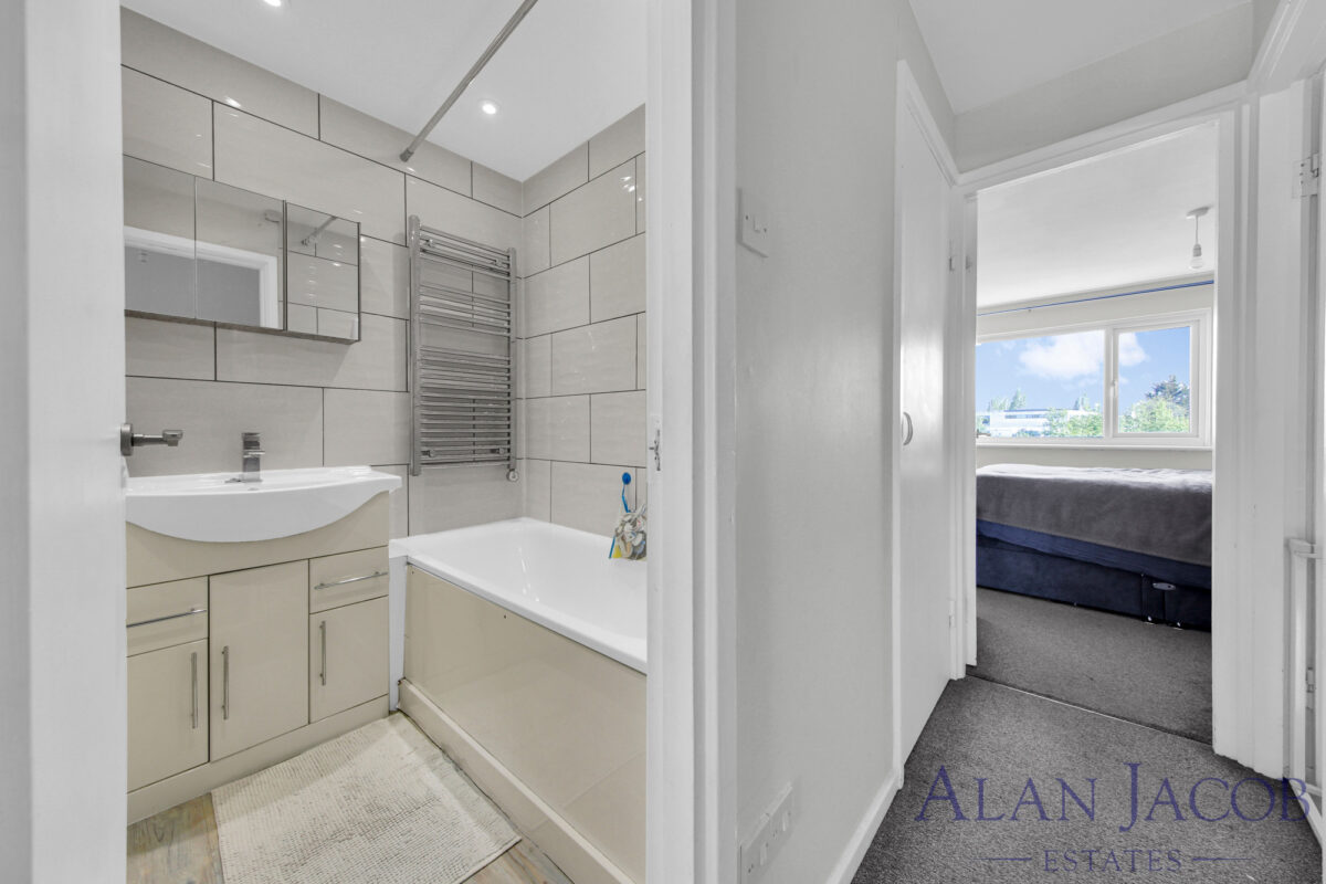 Brentwood Road, Romford