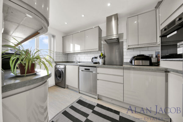 Brentwood Road, Romford